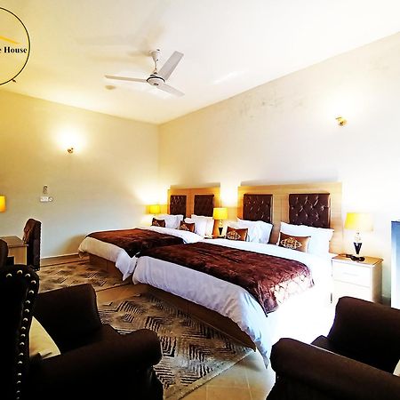 Bed and Breakfast Grand Peace House I à Islamabad Extérieur photo