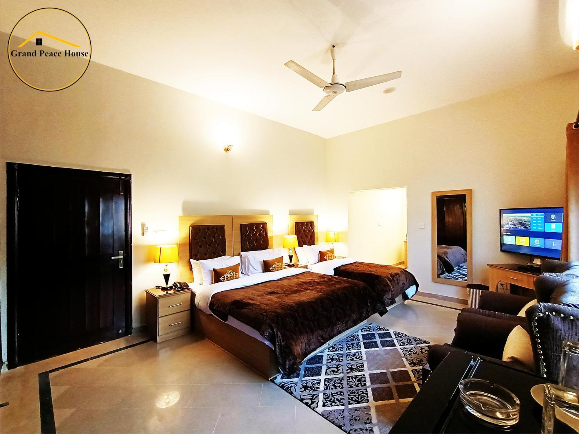 Bed and Breakfast Grand Peace House I à Islamabad Extérieur photo